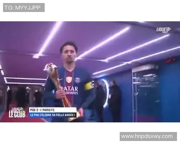 足球巨星荣誉时刻回顾 荣耀背后的坚持与奋斗